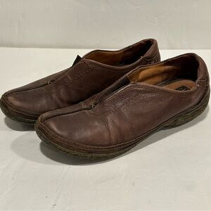 Clarks Artisan Casual Slip On Brown Leather Loafer Shoes Women's Size 8.5M